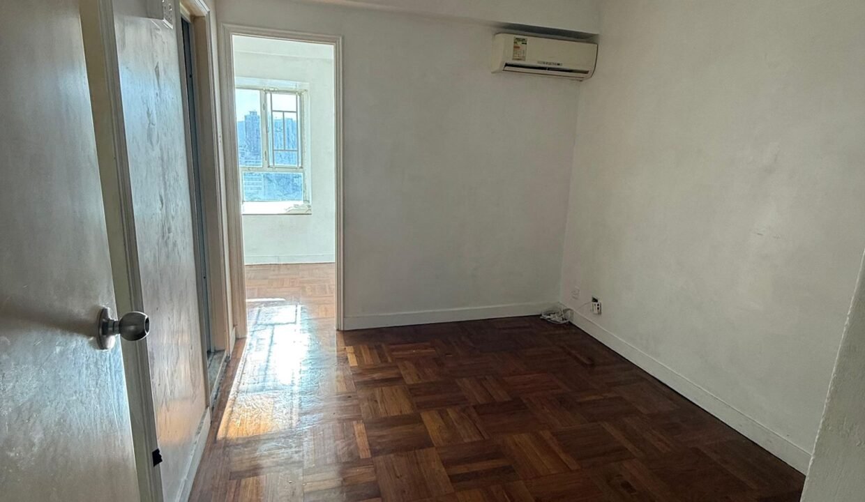 WhatsApp Image 2025-09-10 at 14.15.49 (1)