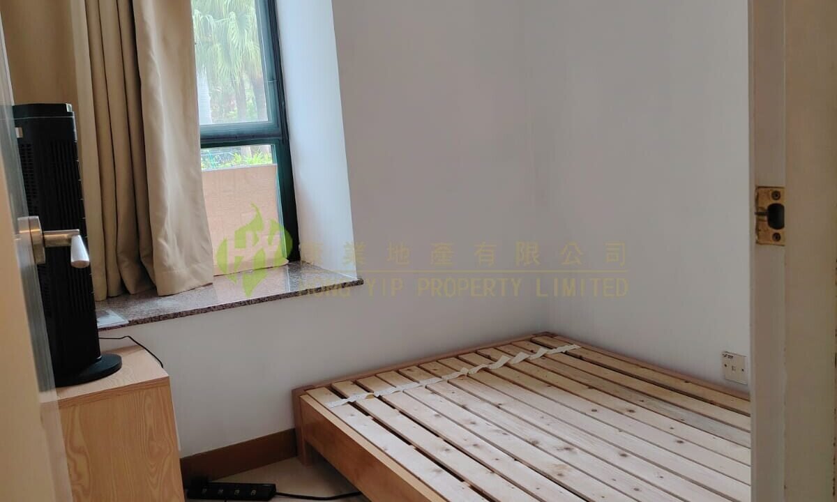 WhatsApp Image 2025-10-04 at 14.11.36