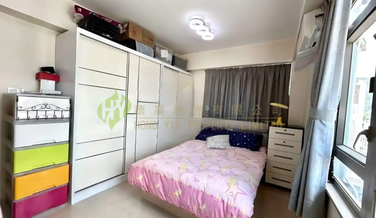 WhatsApp Image 2025-10-23 at 18.18.40 (1)