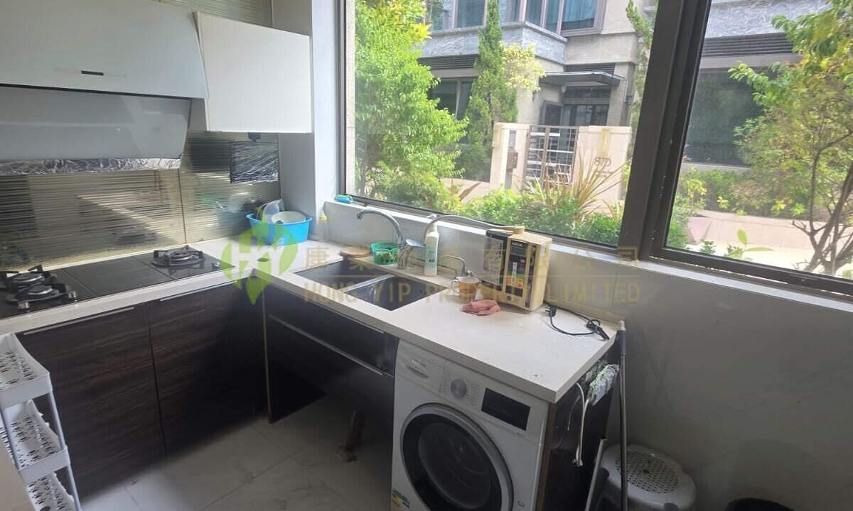 WhatsApp Image 2025-12-02 at 22.23.15 (12)