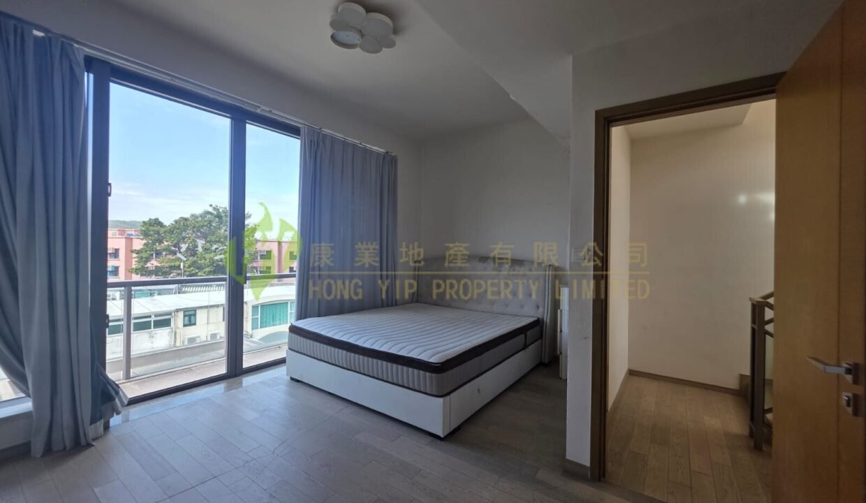 WhatsApp Image 2025-12-02 at 22.23.15 (5)