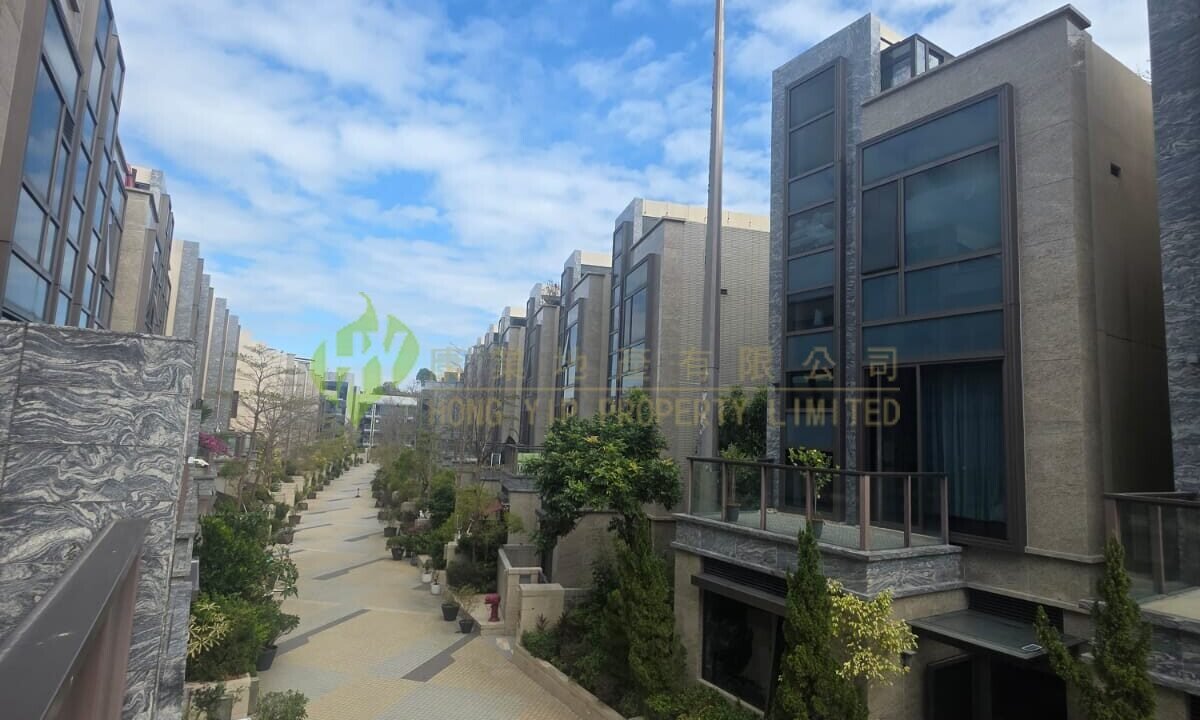 WhatsApp Image 2025-12-02 at 22.23.15 (9)