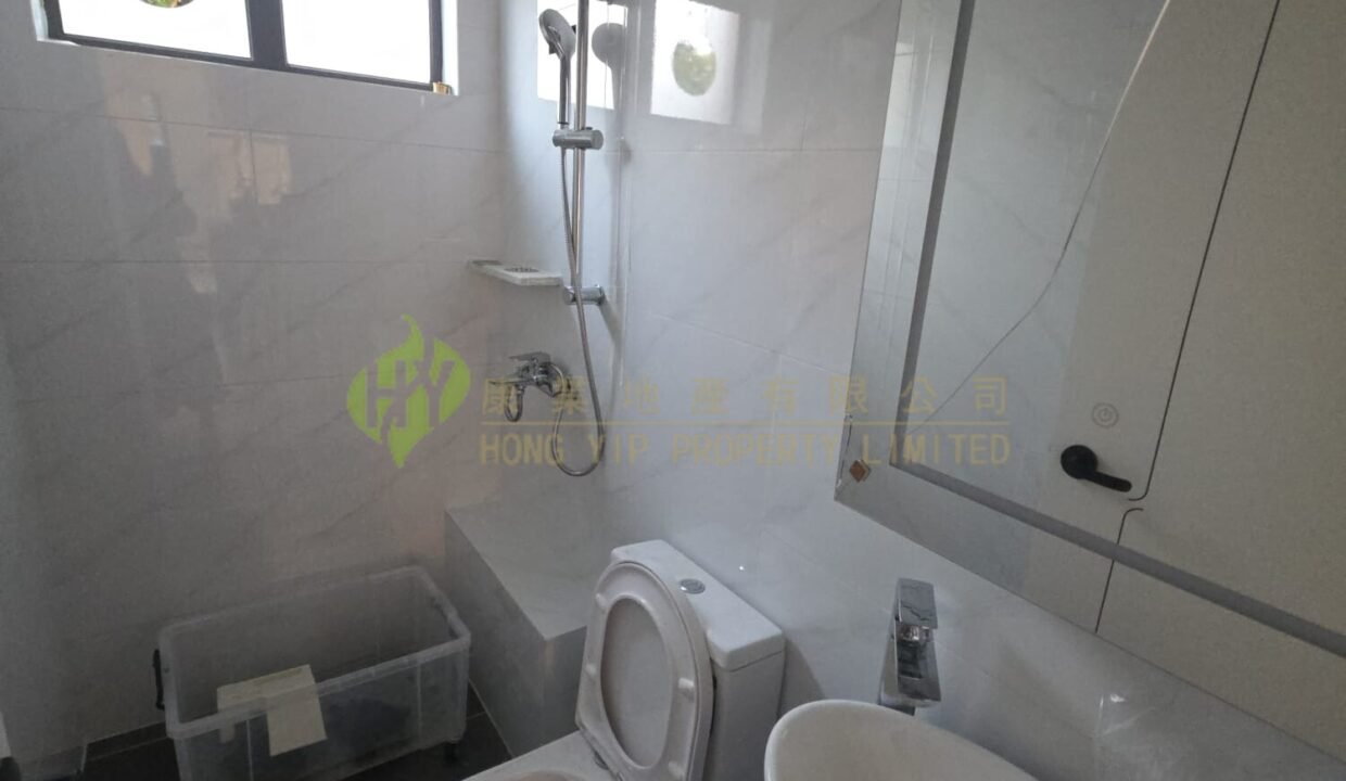 WhatsApp Image 2026-02-02 at 18.40.46