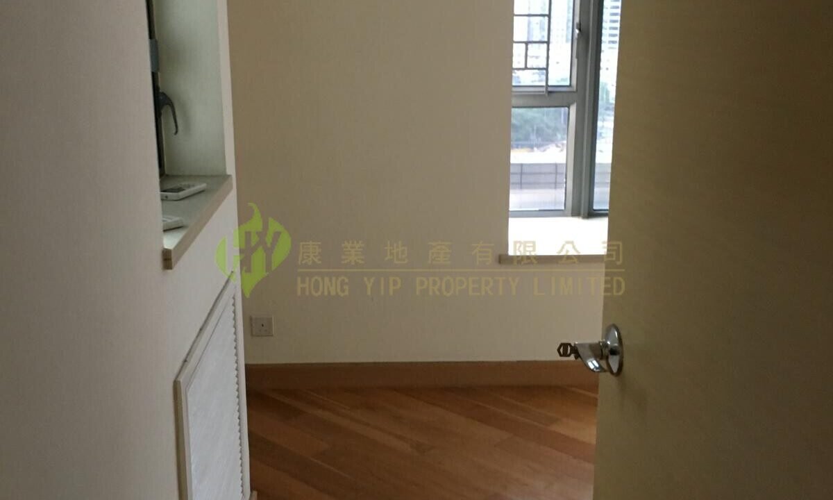 WhatsApp Image 2026-04-13 at 16.38.31